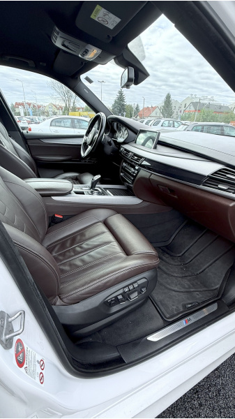 
								BMW X5 full									