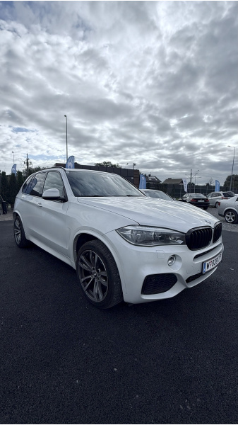 
								BMW X5 full									