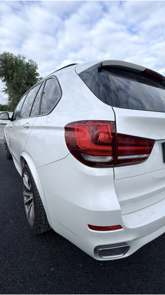 
								BMW X5 full									