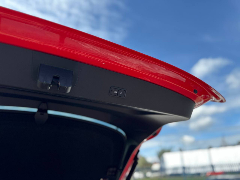 
								Audi e-tron 55 quattro S-line full									