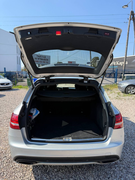 
								Mercedes-Benz Klasa C AMG-line full									