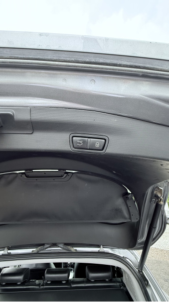 
								Alfa Romeo Stelvio full									