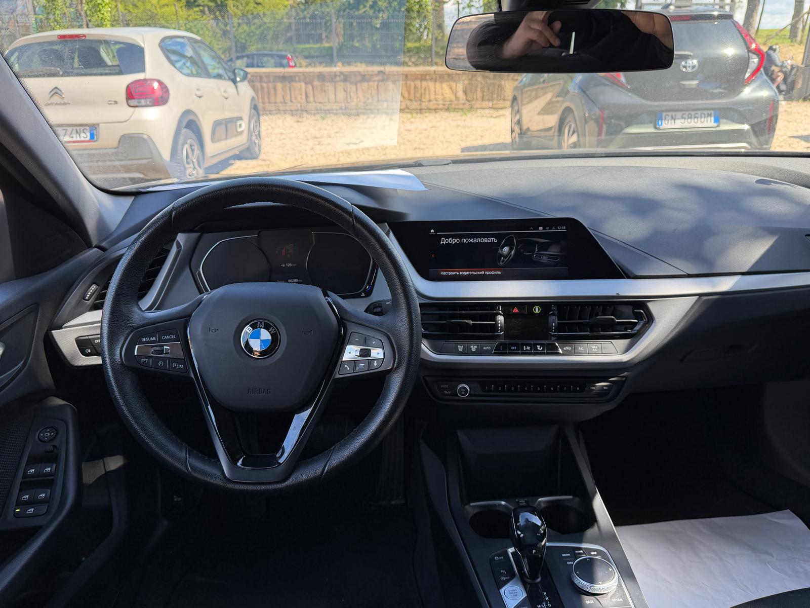 
								BMW 1er 116d Advantage full									