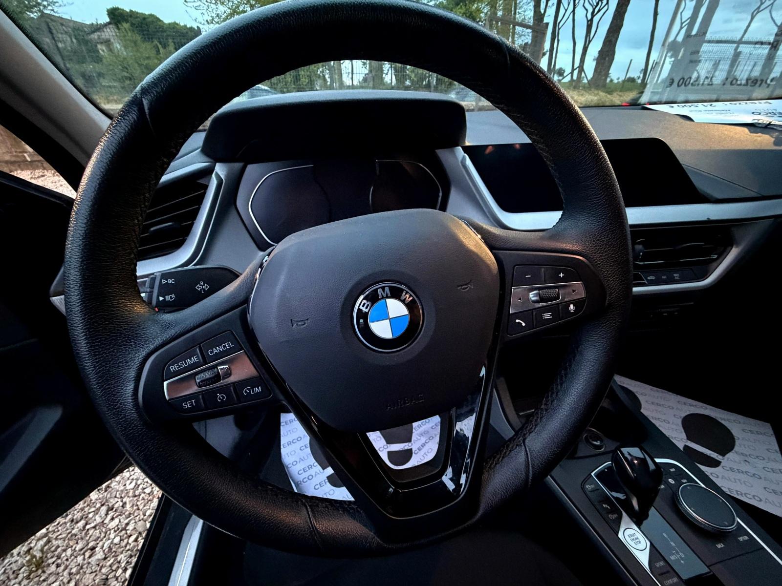
								BMW 1er 116d Advantage full									