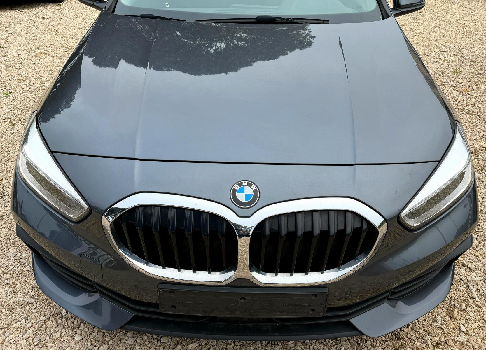 
								BMW 1er 116d Advantage full									