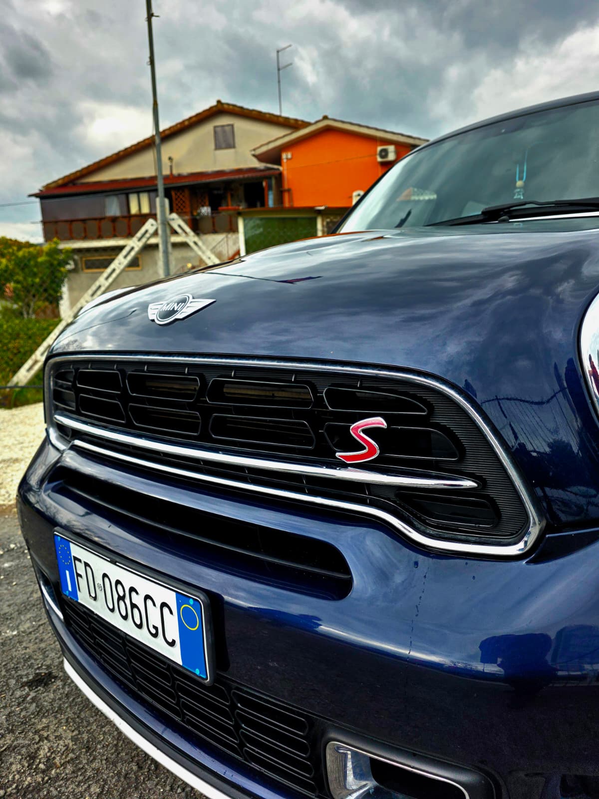 
								MINI Countryman Cooper SD ALL4 full									