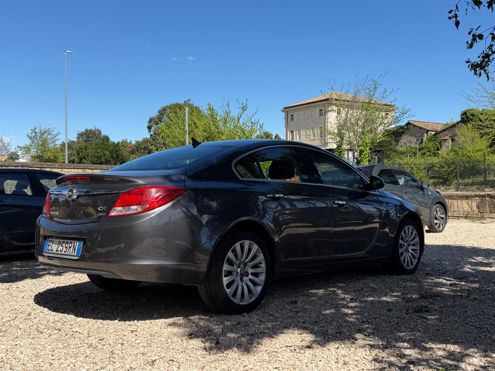 
								Opel Insignia 2.0 CDTI 150 Jahre Opel full									