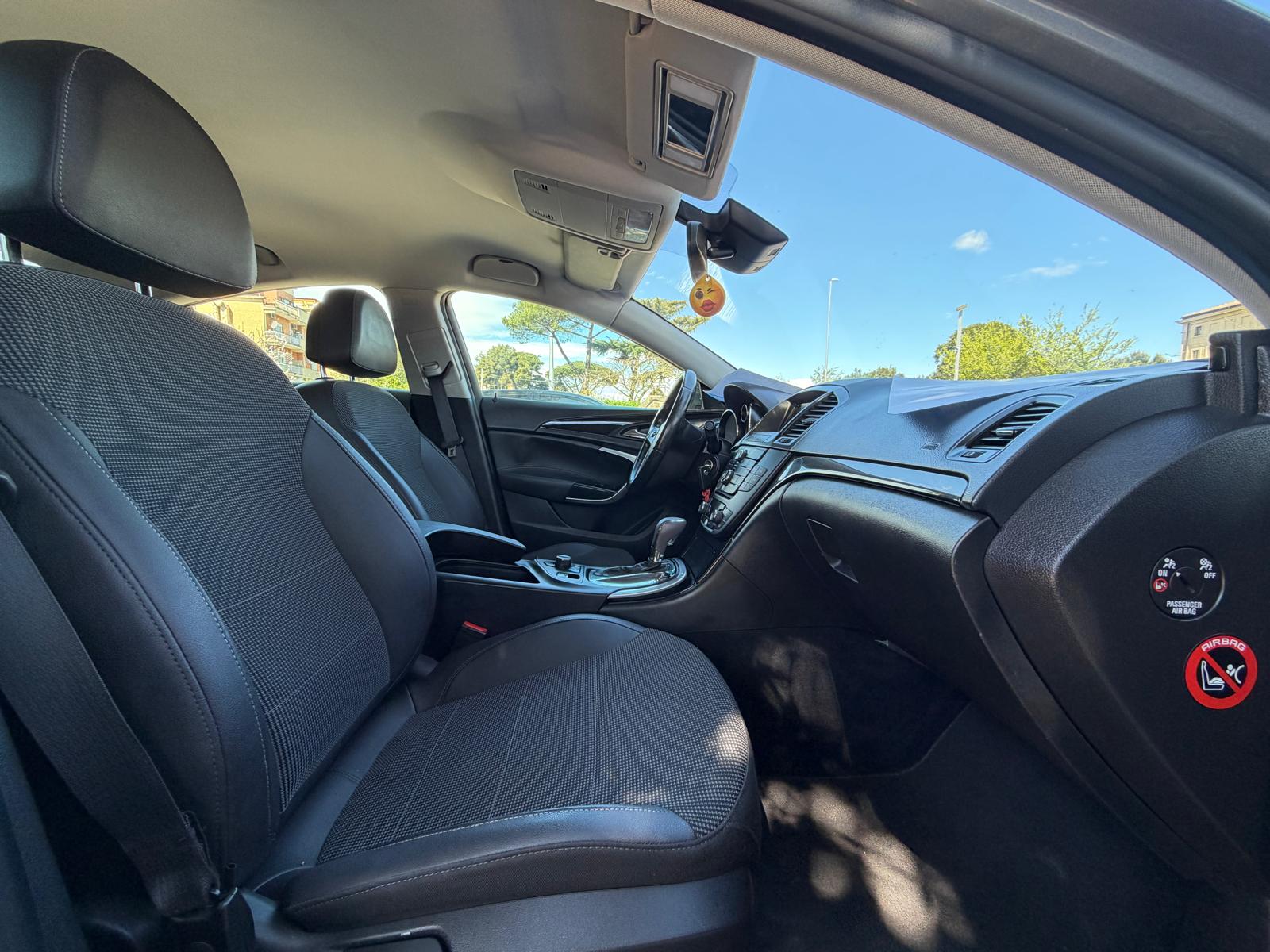 
								Opel Insignia 2.0 CDTI 150 Jahre Opel full									