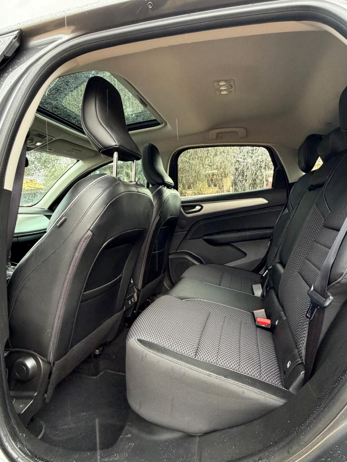 
								Renault Arkana 1.6 Hybrid E-Tech Techno full									