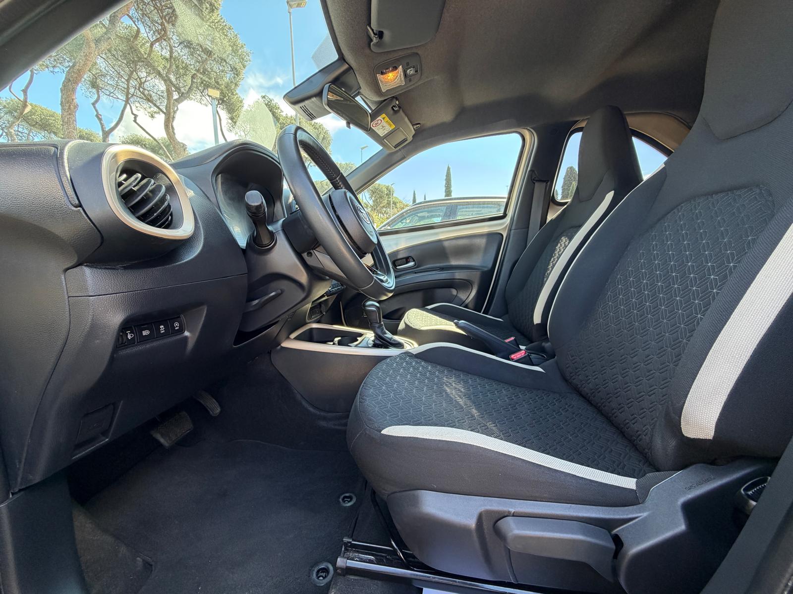 
								Toyota Aygo X 1.0 Trendy full									