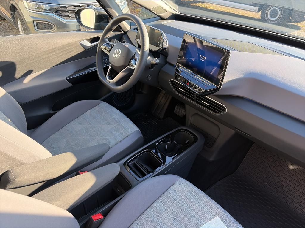 
								Volkswagen ID.3 Electric Drive full									