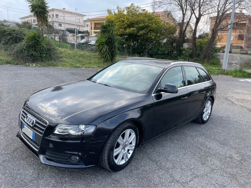 AUDI A4 Avant 2.0 TDI 1