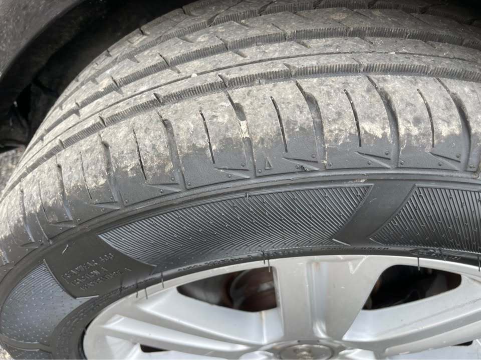 
								AUDI A4 Avant 2.0 TDI full									