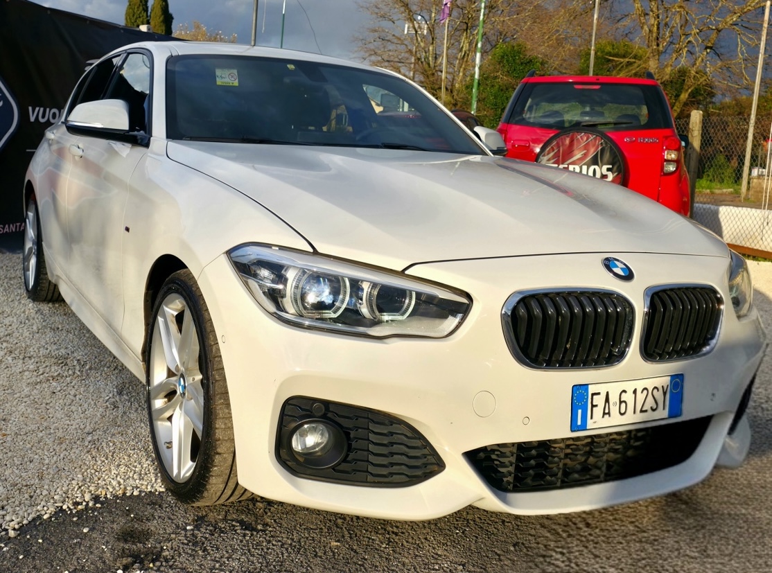 
								BMW 118d M Sport full									