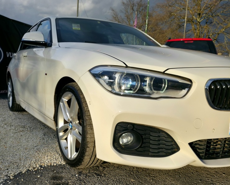 
								BMW 118d M Sport full									