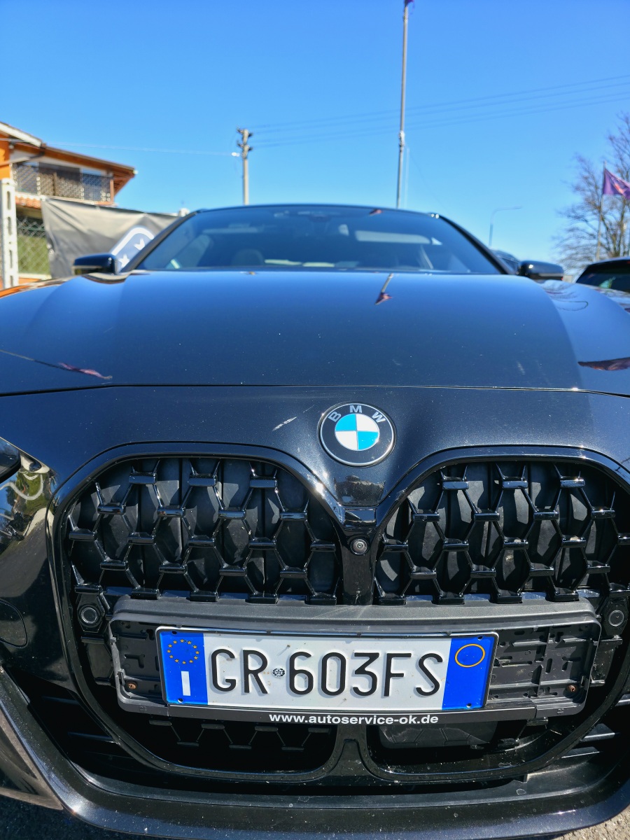 
								BMW M440i xDrive Coupé full									
