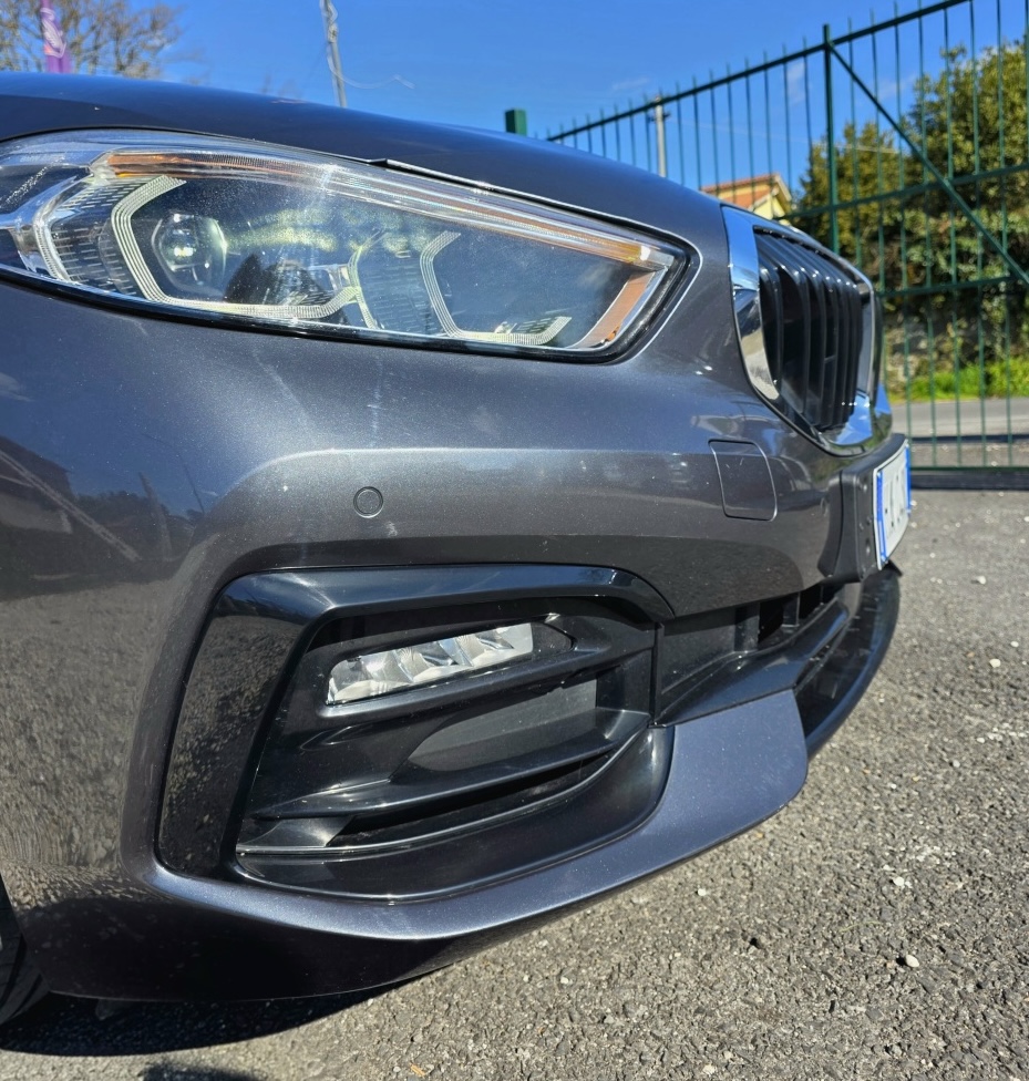 
								BMW Serie 1 116d Colorvision Edition full									