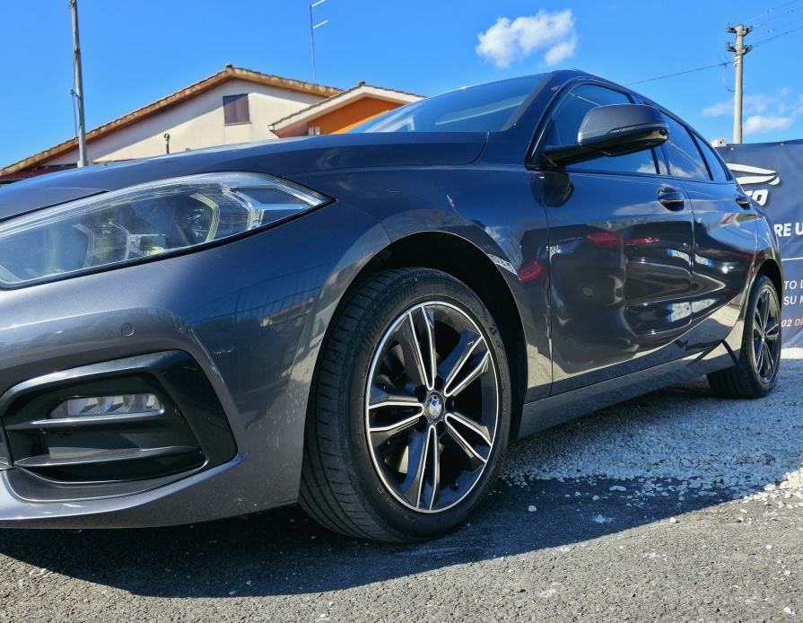 
								BMW Serie 1 116d Colorvision Edition full									