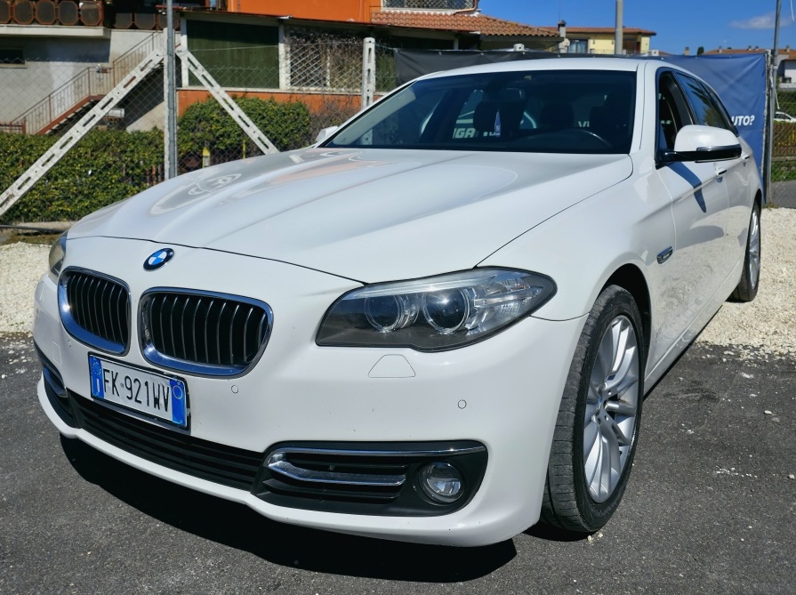
								BMW 520d Touring M Sport full									