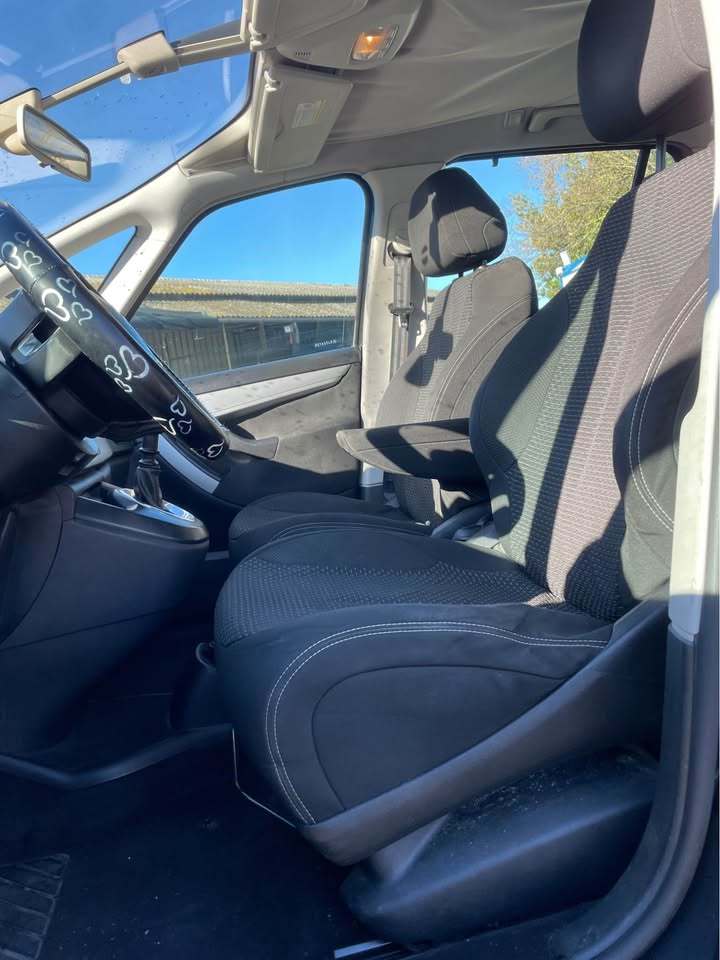 
								CITROEN C4 Grand Picasso full									