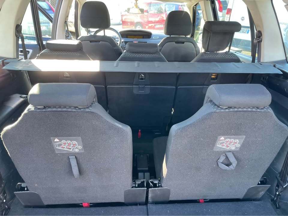 
								CITROEN C4 Grand Picasso full									