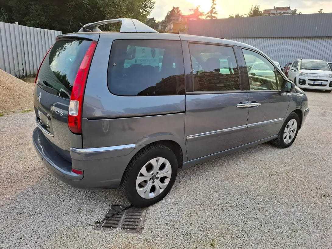 
								Citroen C8 Seduction full									