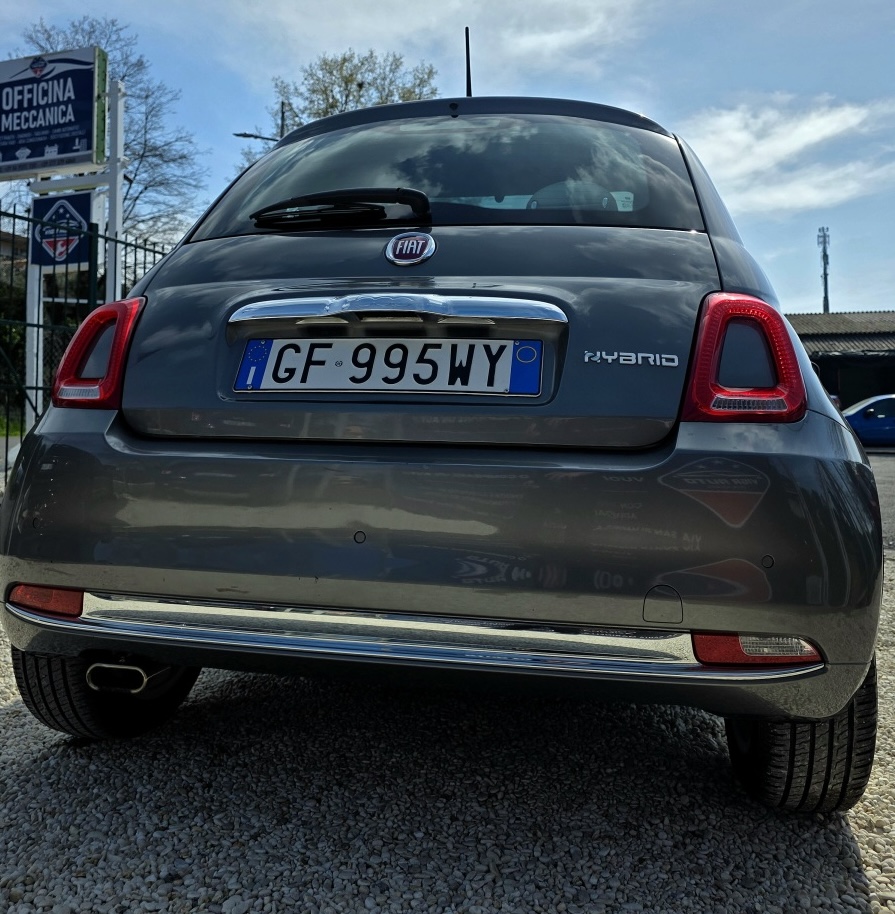 
								FIAT 500 C 1.0 Hybrid Dolcevita full									