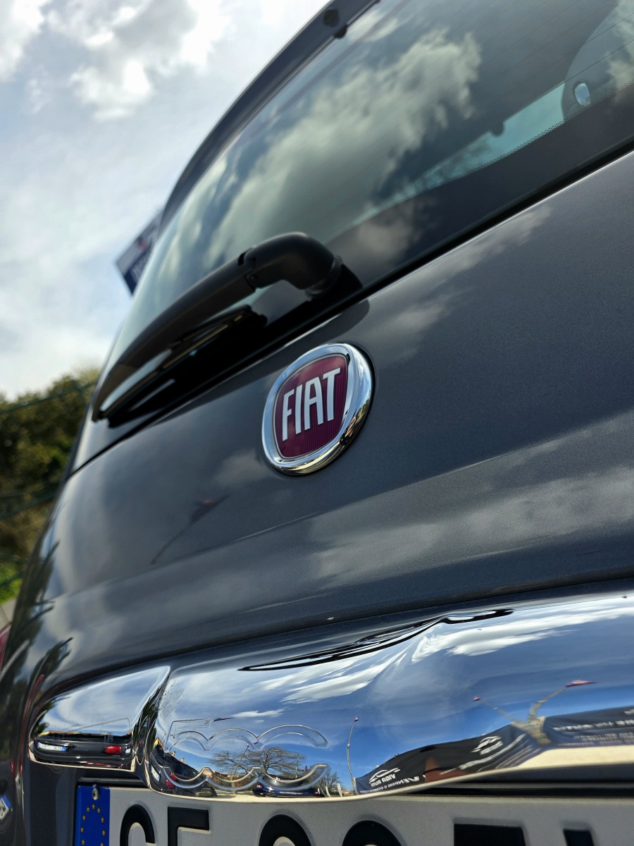 
								FIAT 500 C 1.0 Hybrid Dolcevita full									