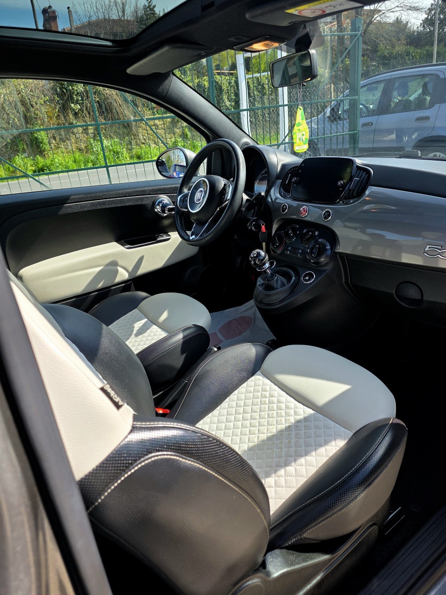 
								FIAT 500 C 1.0 Hybrid Dolcevita full									