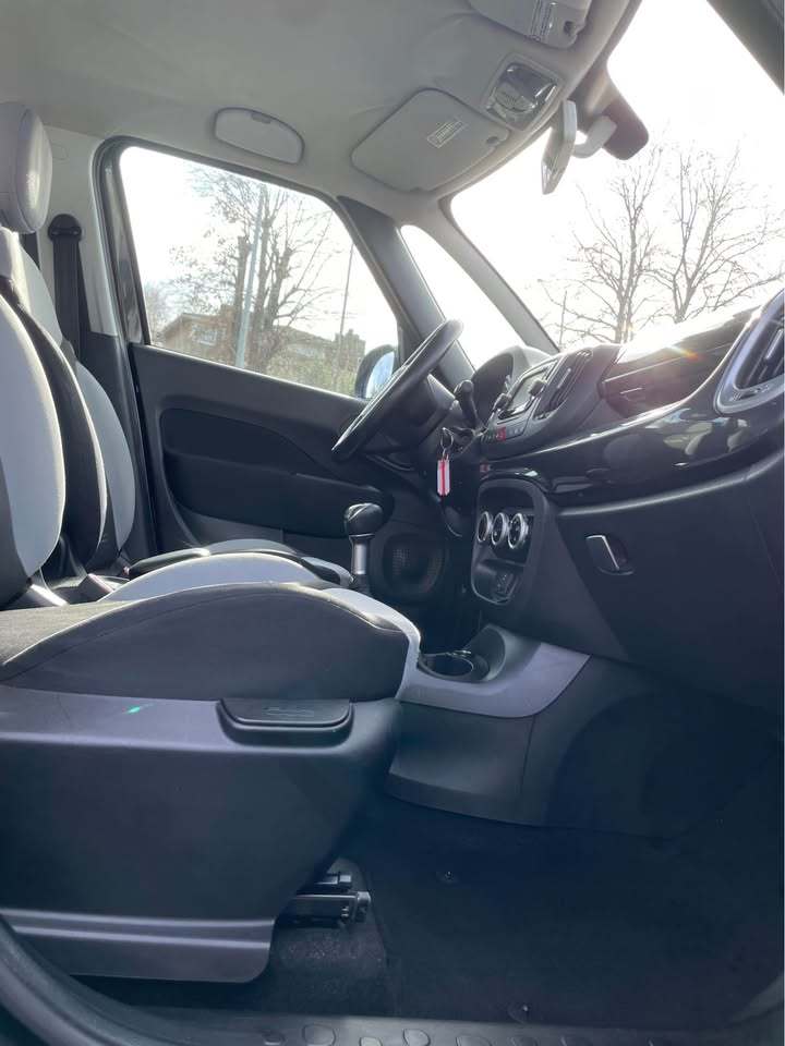 
								FIAT 500L 1.3 Multijet Lounge full									