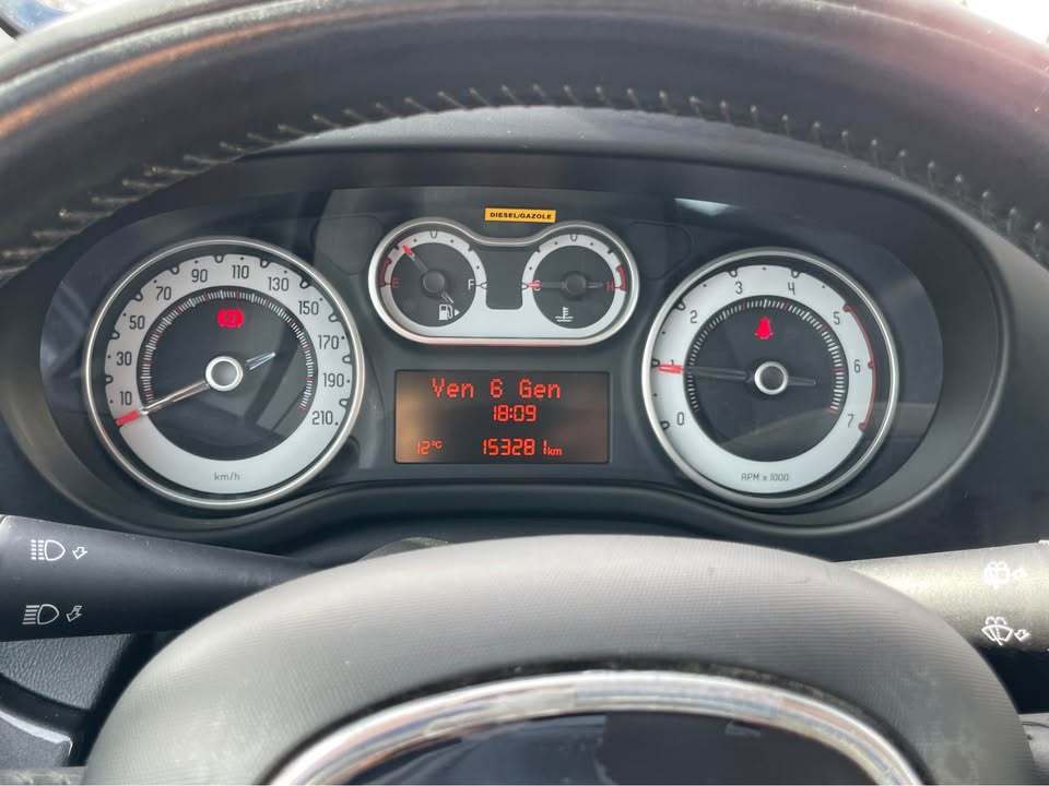 
								FIAT 500L 1.3 Multijet Lounge full									