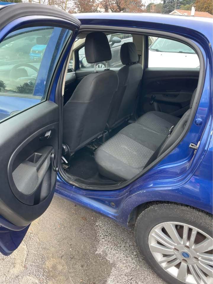 
								FIAT Grande Punto full									