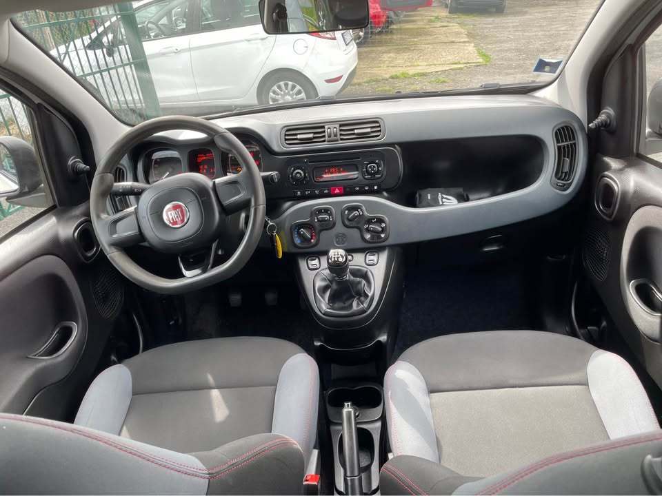 
								FIAT Panda 2018 full									