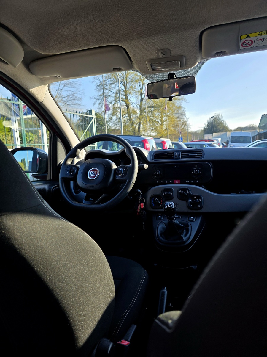 
								FIAT Panda Cross Hybrid full									