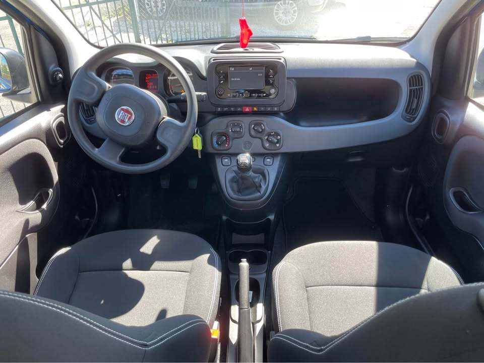 
								FIAT Panda 1.0 Hybrid 2024 full									