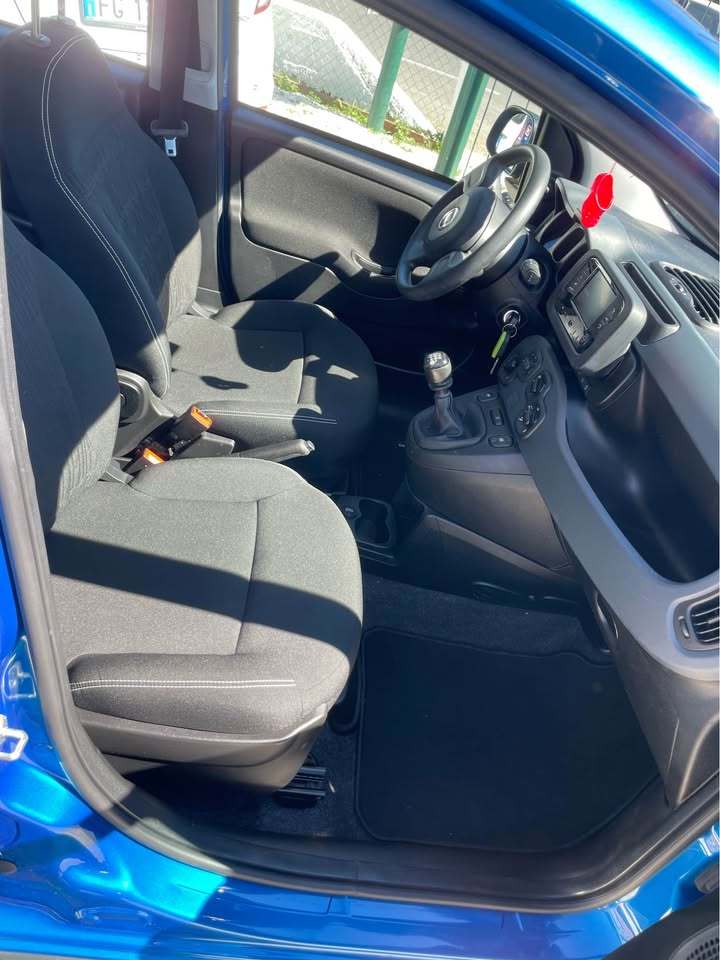 
								FIAT Panda 1.0 Hybrid 2024 full									