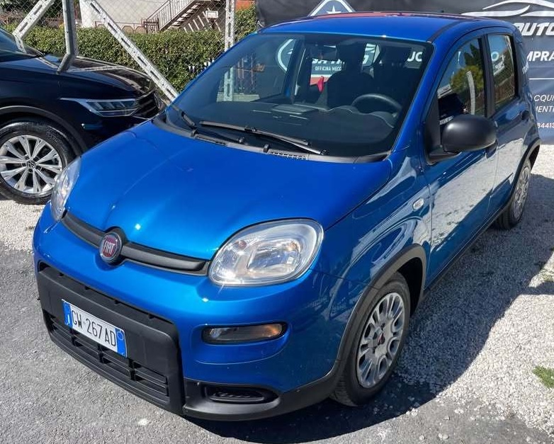 
								FIAT Panda 1.0 Hybrid 2024 full									