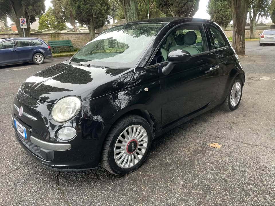 
								Fiat 500 2010 full									