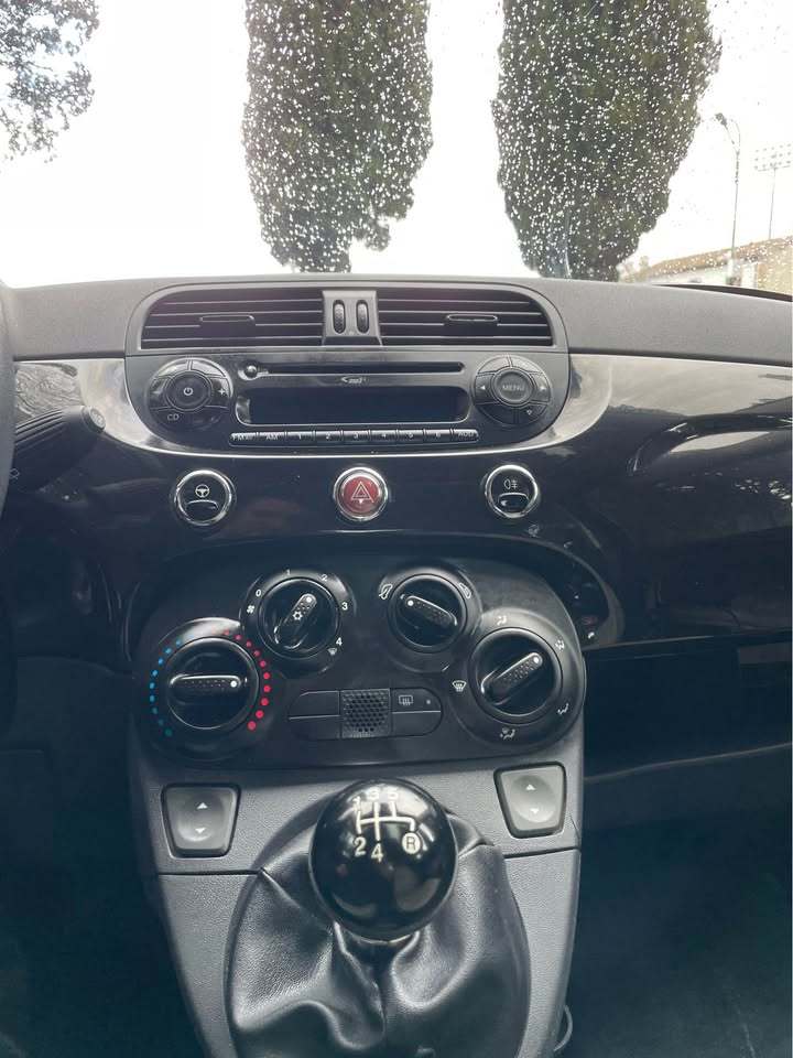
								Fiat 500 2010 full									