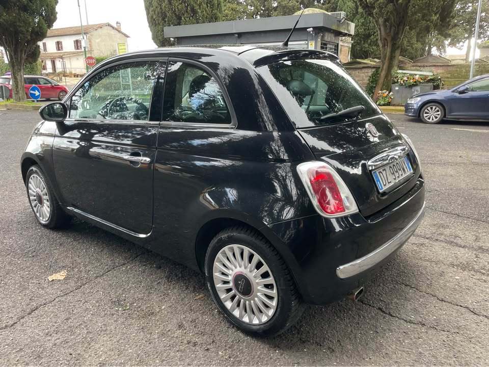 
								Fiat 500 2010 full									