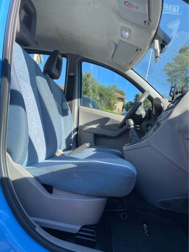 
								Fiat Panda 1.1 Active full									