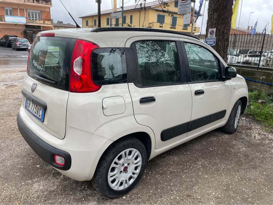 
								Fiat Panda GPL full									