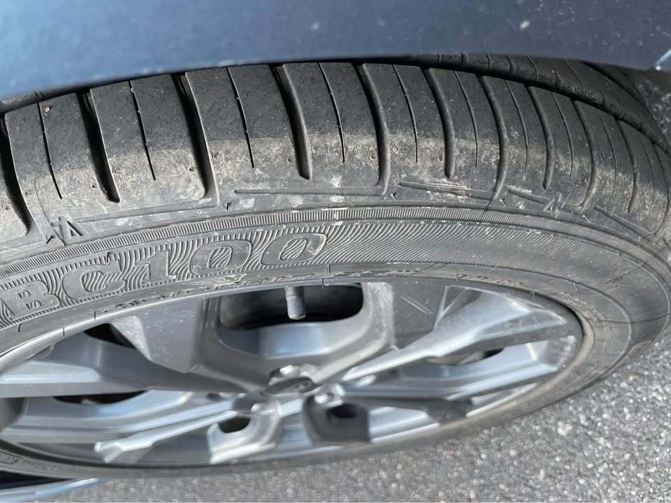 
								FORD Focus EcoBoost Hybrid full									