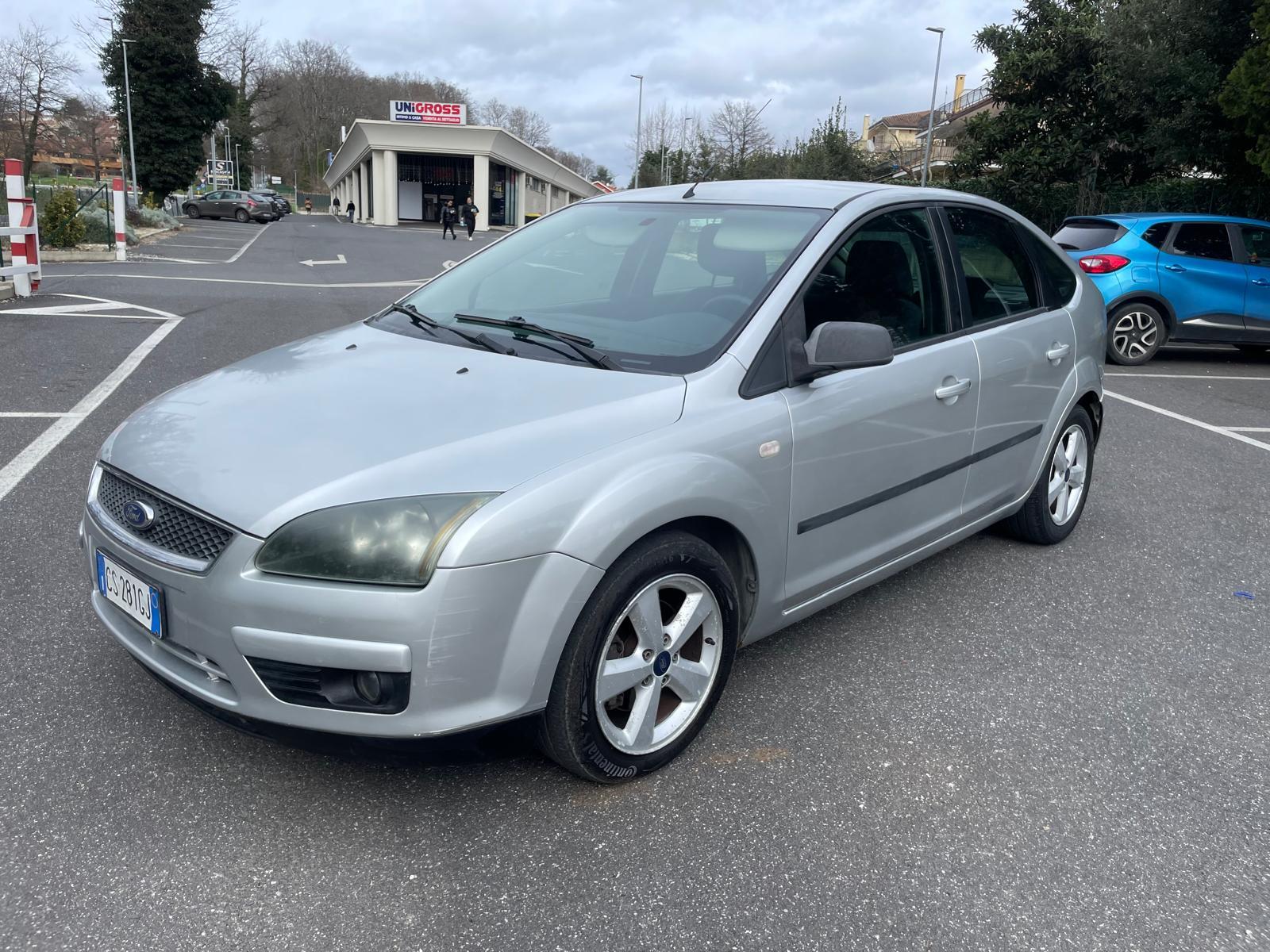 
								Ford Focus 1.6 TDCi 2004 full									