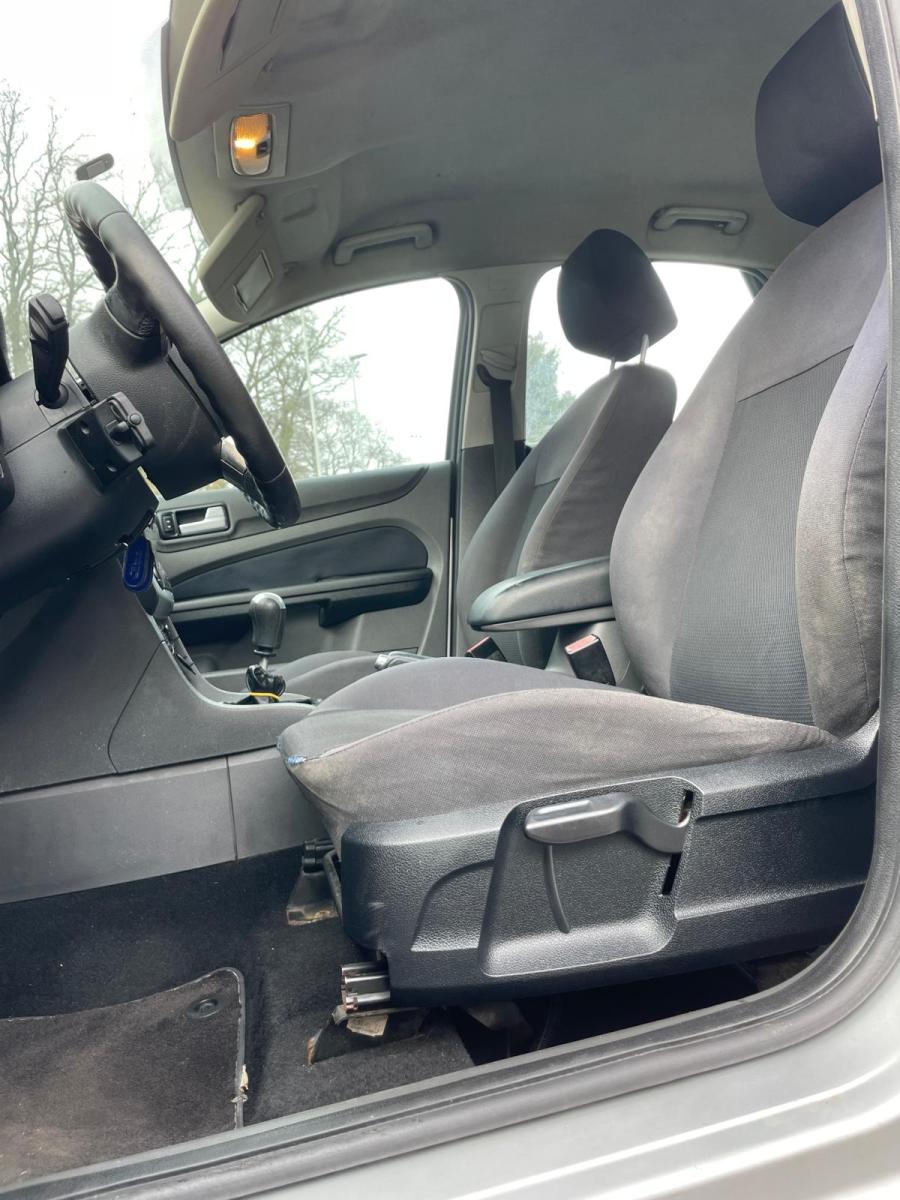 
								Ford Focus 1.6 TDCi 2004 full									