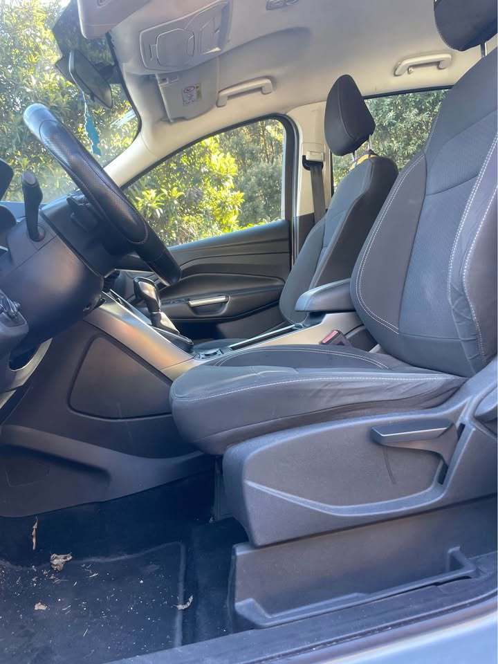 
								FORD Kuga 2a serie 1.5 TDCI full									