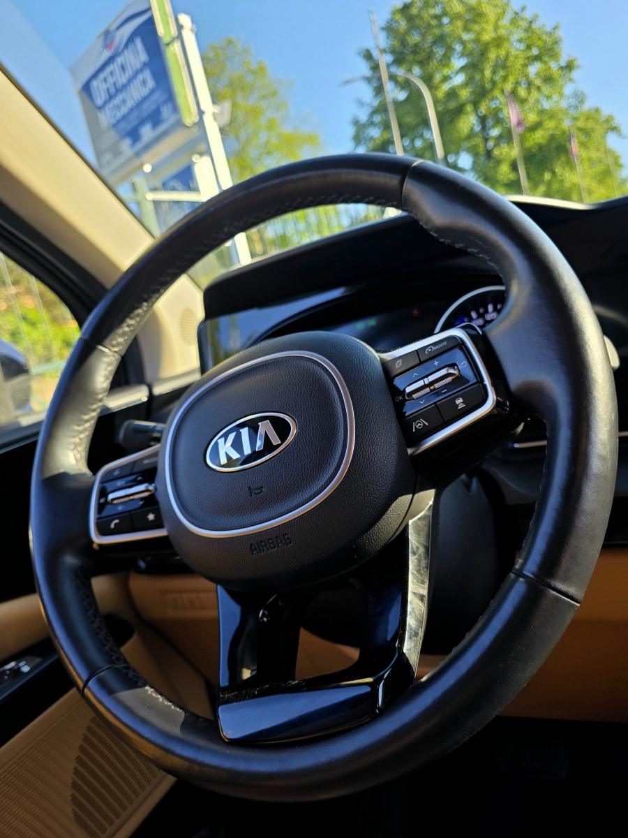 
								Kia Carnival 2021 full									