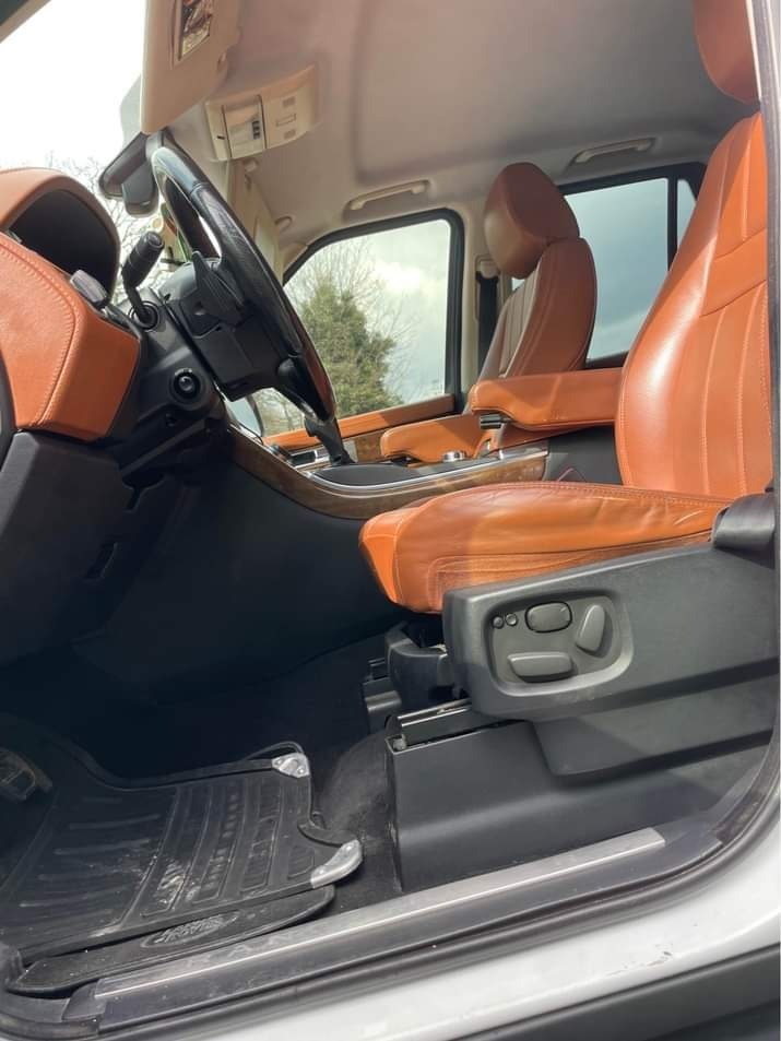 
								Land Rover RR Sport full									