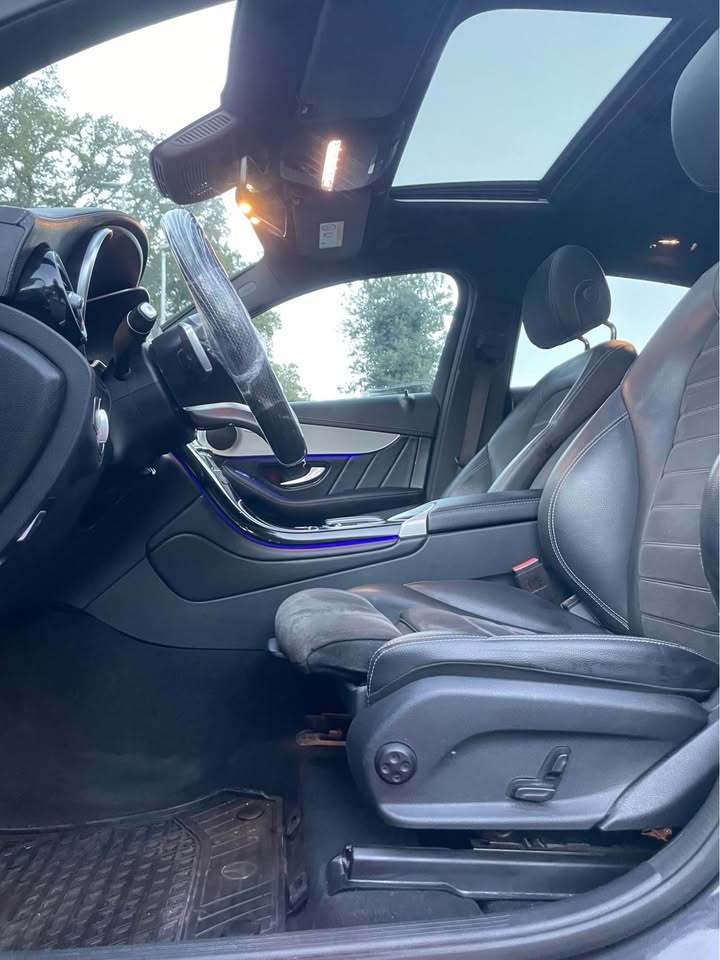 
								MERCEDES GLC Coupe full									