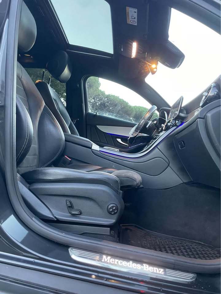 
								MERCEDES GLC Coupe full									